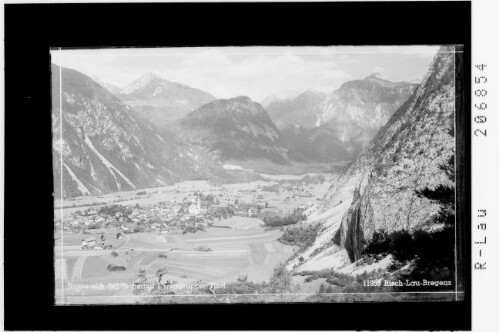 [Nassereith gegen Lechtaler Alpen mit Loreakopf]