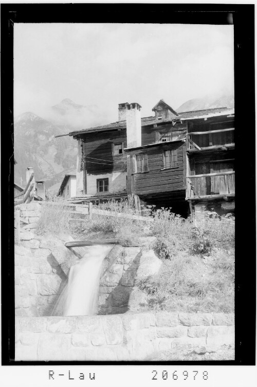 [Bauernhof in Schnann im Stanzertal / Tirol]