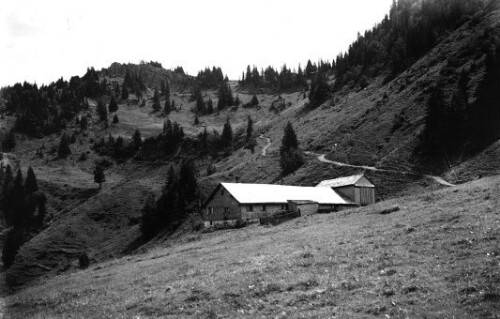 Alpe Äuele mit Alphütte