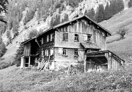 [Berggut Berngat, Au]