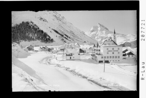 Galtür mit Ballunspitze / Tirol