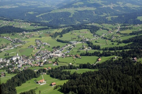 [Alberschwende, Einzelhandel Hofer Neubau]