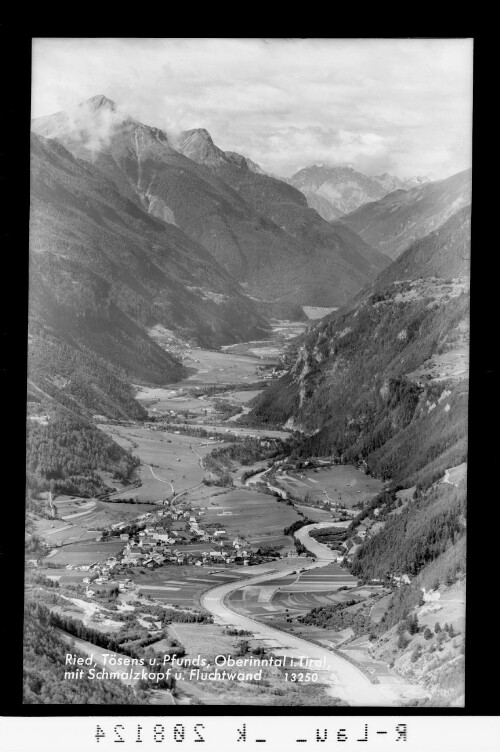 Ried / Tösens und Pfunds im Oberinntal in Tirol mit Schmalzkopf und Fluchtwand