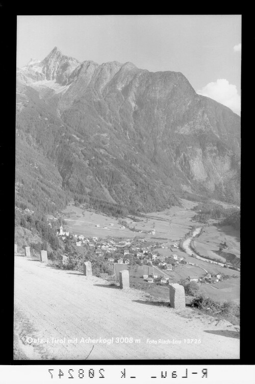 Ötz in Tirol mit Acherkogel 3008 m