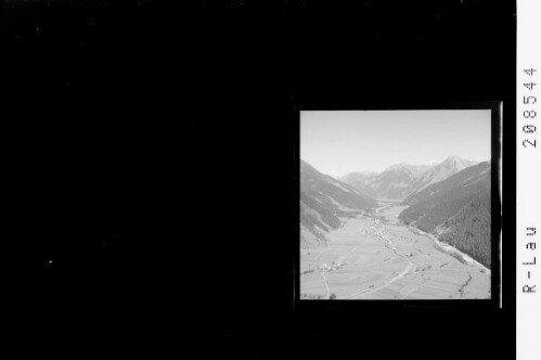 Häselgehr im Lechtal / Tirol : [Häselgehr im Lechtal gegen Lechtaler Alpen]