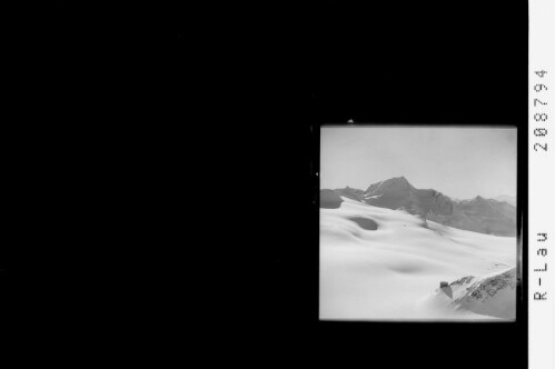 [Brandenburger Haus mit Weisskugel]