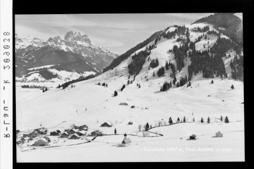 Tannheim 1097 m, Tirol - Austria : [Tannheim im Tannheimertal gegen Tannheimergruppe]