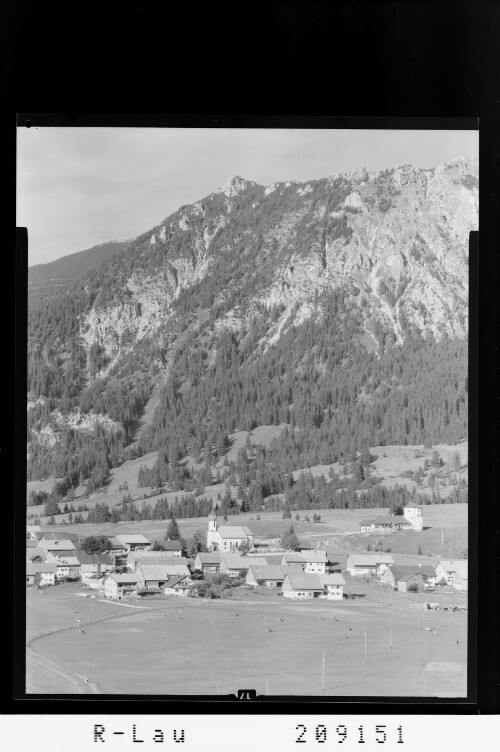 [Grän im Tannheimertal gegen Seichenkopf]