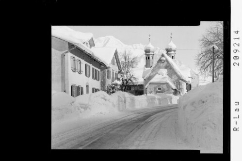 Dalaas, Klostertal / Vorarlberg : [Kirche in Dalaas KLostertal mit Blick zur Ronspitze und Blisadonaspitze]