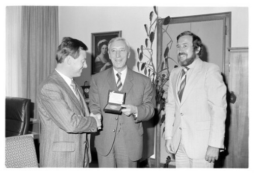 Gasser, Ehrenzeichen Wüstenrot (Aichinger)