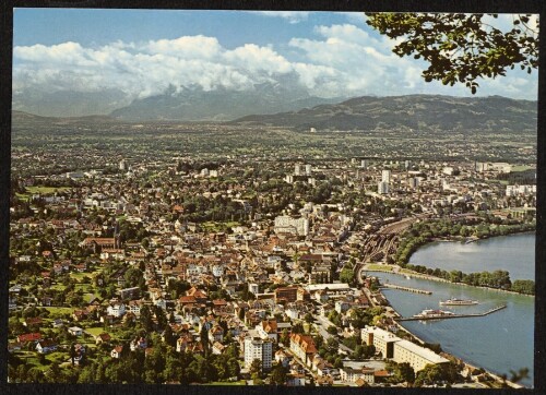 [Bregenz] : [Bregenz am Bodensee gegen Rheintal und Schweizer Berge Vorarlberg, Österreich ...]