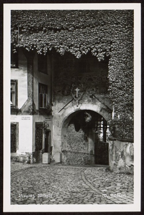 Bregenz, Altstadt : [Bregenz, Torbogen zur Altstadt ...]