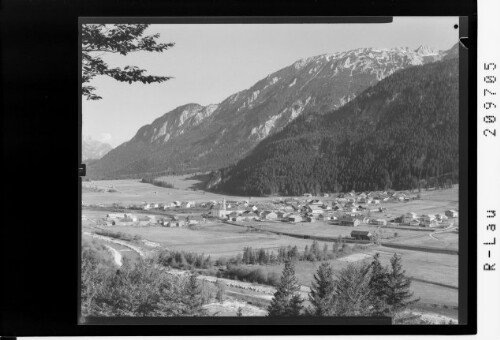 [Vils in Tirol gegen Musauer Berg]