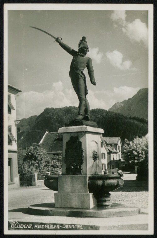 Bludenz, Riedmüller-Denkmal