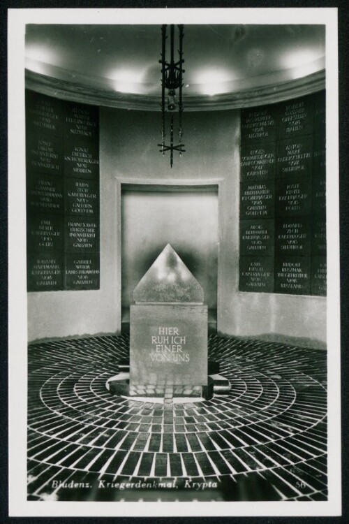 Bludenz Kriegerdenkmal, Krypta
