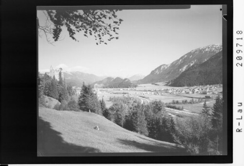 [Vils in Tirol mit Blick in's Lechtal]
