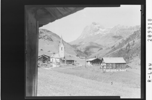 Warth am Arlberg 1497 m mit Widderstein 2536 m