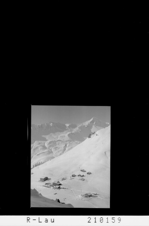 Faschinajoch mit Grossem Damülserhorn 2134 m : [Faschina am Faschinajoch mit Damülserhorn]