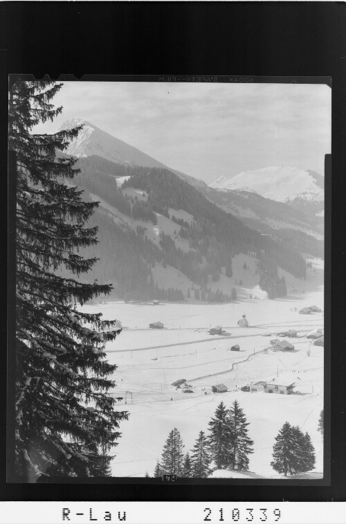 [Tannheim / Lift Cafe gegen Ronenspitze und Wannenjoch / Tirol]