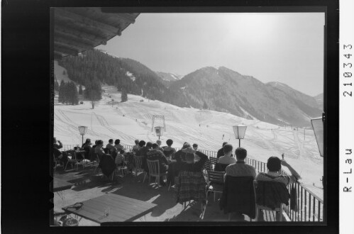 Tannheim, Tirol Lift - Cafe : [Tannheim / Blick vom Lift Cafe zum Lochgehrenkopf]