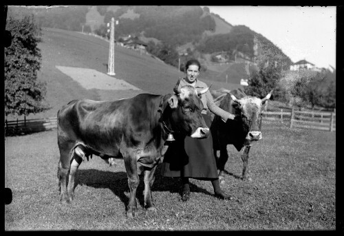 [Aufnahme von einer Frau in der Ortsparzelle Bühel in Dalaas]