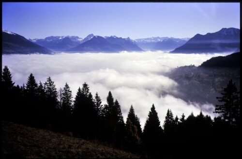 [Frastanz, Blick von Amerlugalpe auf Rheintalnebel]