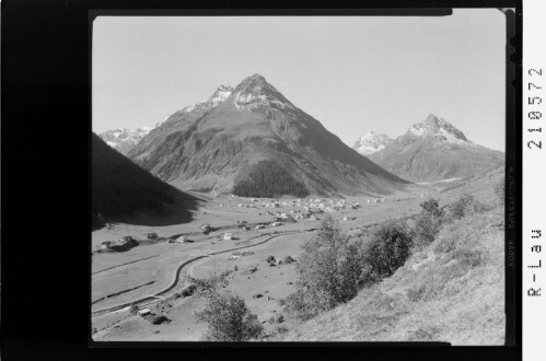 Galtür im Paznauntal gegen Ballunspitze 2673 m und Gorfenspitze 2560 m, Tirol : [Galtür mit Hochnörderer - Gorfenspitze - Vallüla - Ballunspitze]