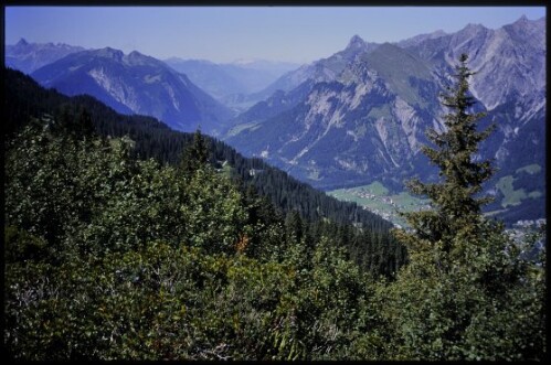 [Klösterle, Blick vom Verwall-Höhenweg]