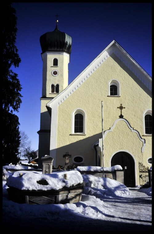 [Oberreute, Kirche im Winter]
