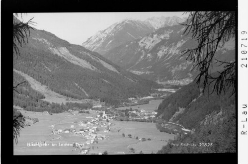 Häselgehr im Lechtal Tirol : [Häselgehr im Lechtal gegen Liegfeistgruppe]