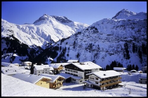 [Lech, Oberlech im Winter]