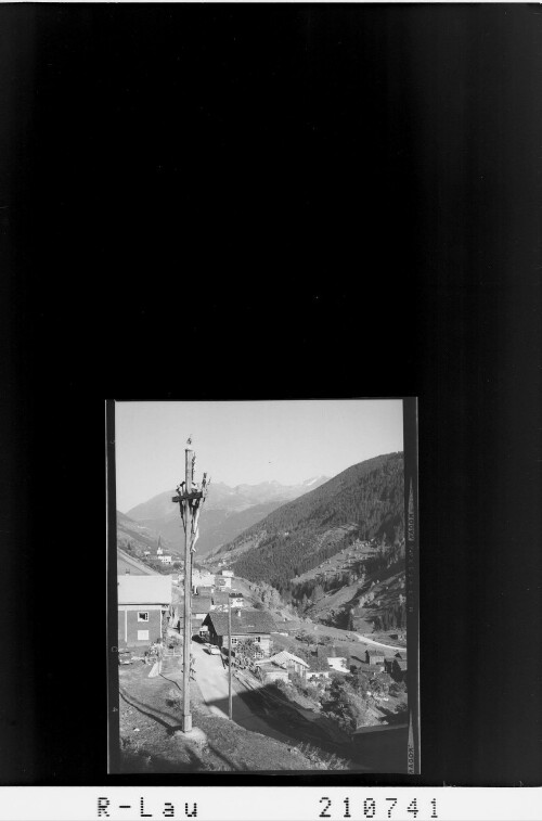 [Kappl im Paznaun mit Gamsbergkopf / Gamsbergspitze und Rotpleisskopf]