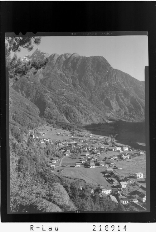 Ötz Ötztal, Tirol : [Ötz im Ötztal gegen Acherkogel]