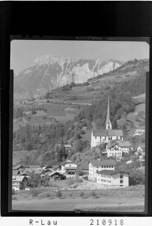 [Ötz im Ötztal gegen Tschirgant / Tirol]