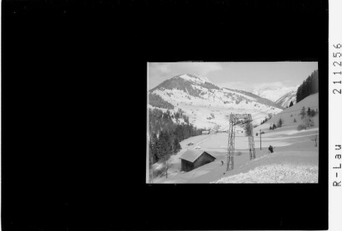 Raggal, Schilift mit Kellerspitze und Rote Wand : [Skilift in Raggal gegen Kellerspitze und Rote Wand]