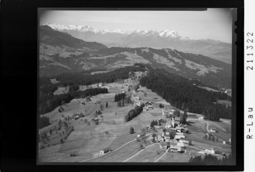 Sulzberg 1015 m gegen Schweizer Berge : [Sulzberg im Bregenzerwald gegen Balfrieser Berge und Alpsteingruppe]
