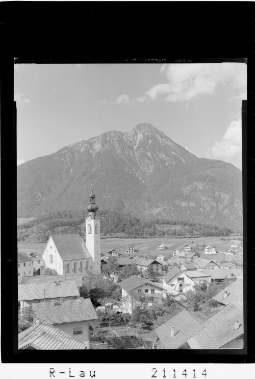 Arzl bei Imst im Pitztal, Tirol gegen Tschirgant 2372 m
