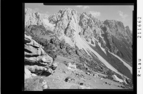 Imst / Tirol / Muttekopfhütte 2000 m : [Muttekopf Hütte im Malchbachtal bei Imst in Tirol gegen Maldonkopf und Platteinspitzen]