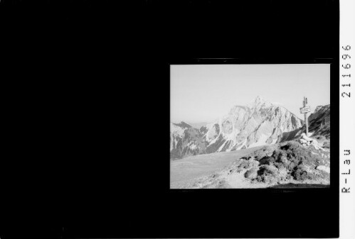 [Blick vom Füssener Jöchl zur Grossen Schlicke in der Tannheimergruppe / Tirol]