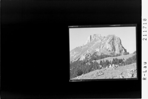 [Blick zum Aggenstein mit Pfrontner-Hütte / Tirol]