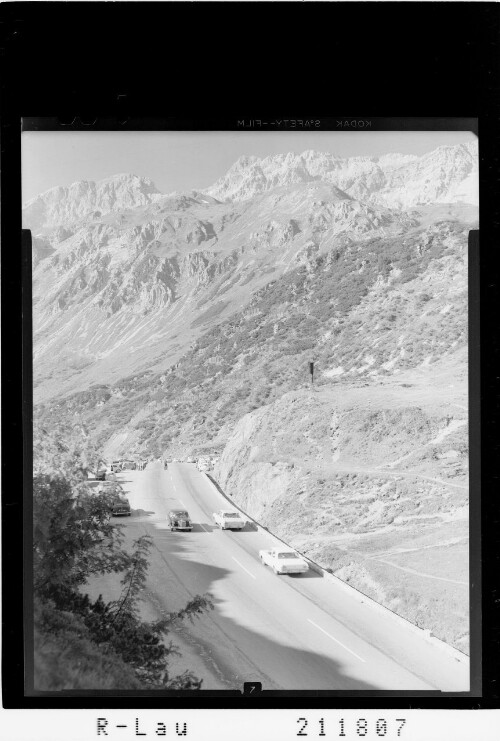 [Arlbergpass gegen Trittkopf und Pazüelspitzen]