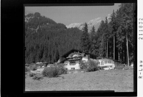 [Waldcafe bei Elbigenalp im Lechtal gegen Luxnacher Sattel / Tirol]