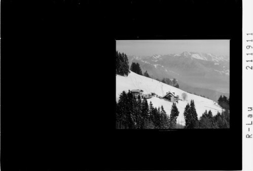 [Dünserberg / Gasthof Enzianhaus mit Blick zum Hochjoch]