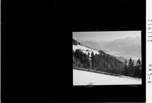 [Dünserberg / Gasthof Enzianhaus mit Blick zum Hochjoch und zur Zimba]