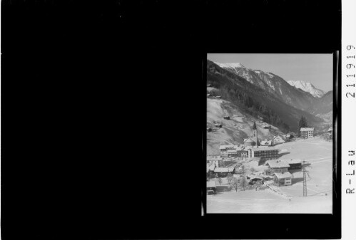 Gaschurn im Montafon 1000 m : [Gaschurn im Montafon gegen Horn und Vandanser Steinwand]