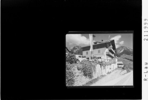 Gasthof Edelweiss Fontanella : [Gasthof Edelweiss in Fontanella mit Zafernhorn und Blasenka]
