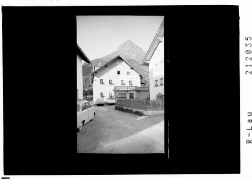 [Haus Alpenfrieden in Galtür gegen Gorfenspitze]