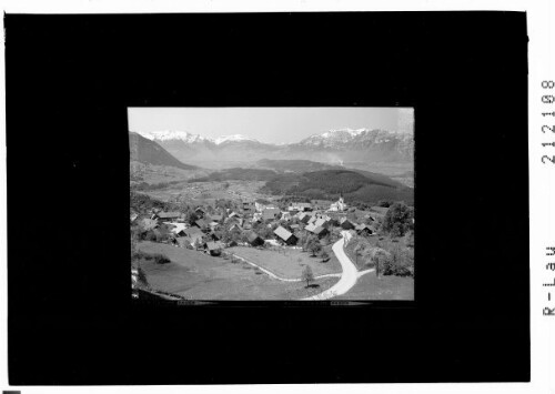 Übersaxen mit Blick auf die Schweizer Berge Vorarlberg : [Übersaxen gegen Balfrieser Berge und Alpsteingruppe mit Altmann und Säntis]