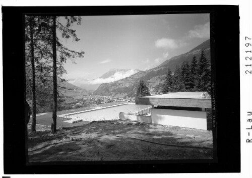 Ötz im Ötztal 820 m Tirol - Austria Neues Schwimmbad : [Schwimmbad in Ötz mit Blick zum Tschirgant]