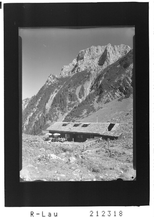 [Sarotla-Hütte gegen Zwölferkopf]